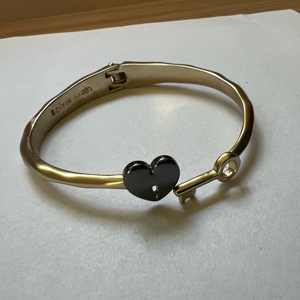 Lucky Brand Heart Lock & Key Hinged Cuff Bracelet - Gold Tone - Picture 4 of 9